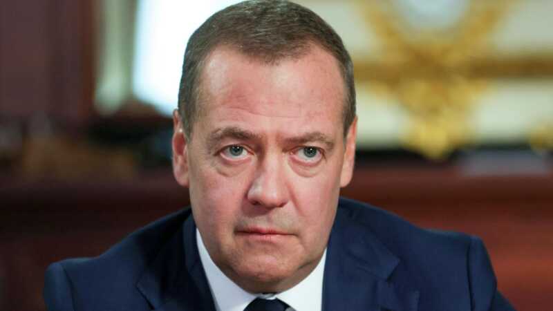 Семейный бизнес под прикрытием Кремля: как экс-президент Дмитрий Медведев и Владимир Путин зачистили рынок и отдали земли НИИ холдингу «Мираторг»