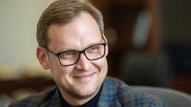 Заместитель главы Офиса президента Андрей Смирнов: продажность, беспринципность и предательство подзащитных